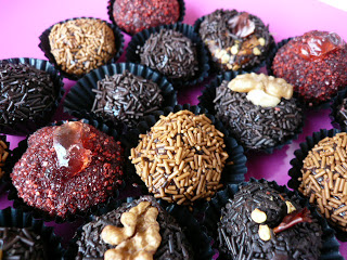 Brazilian chocolate truffles –  Brigadeiro