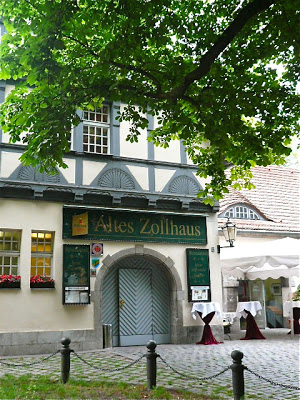 Altes Zollhaus and the smallest apple ever!