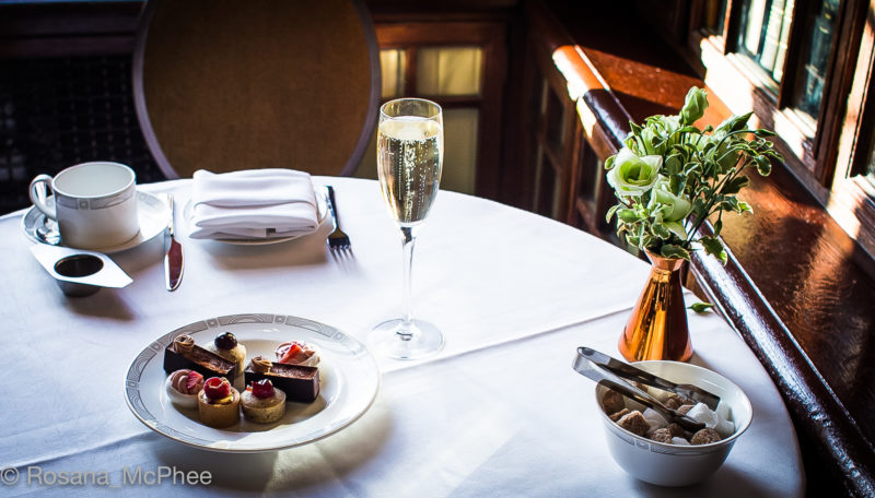 Afternoon Tea, Library Lounge, London , Marriott Hotel County Hall, afternoon tea in London