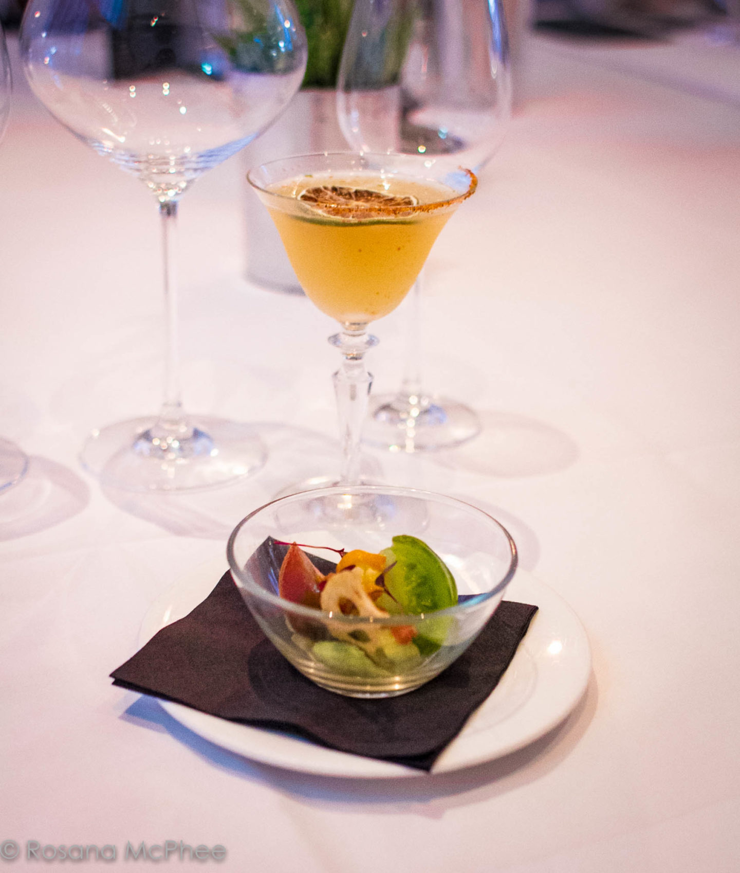 baby heritage tomato, avocado mousse and spicy kumquat at Avenue London