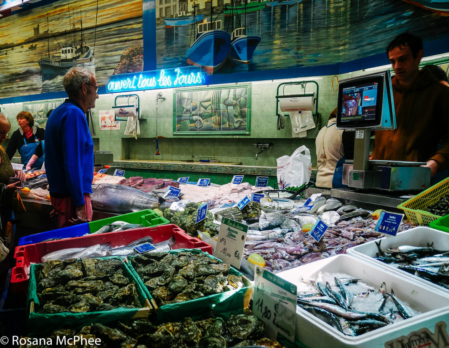 fish and seafood in Les Halles in St-Jean de Luz